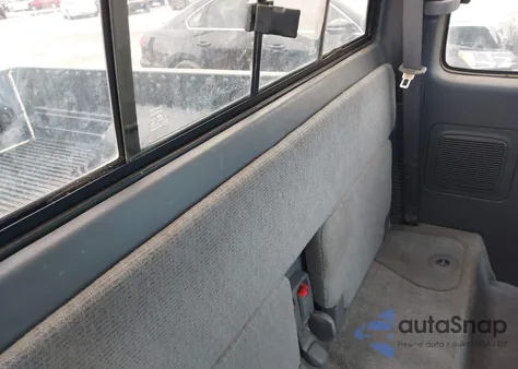 1998 Toyota Tacoma Prerunner V6 from USA, damaged, VIN 4TASN92N1WZ105976